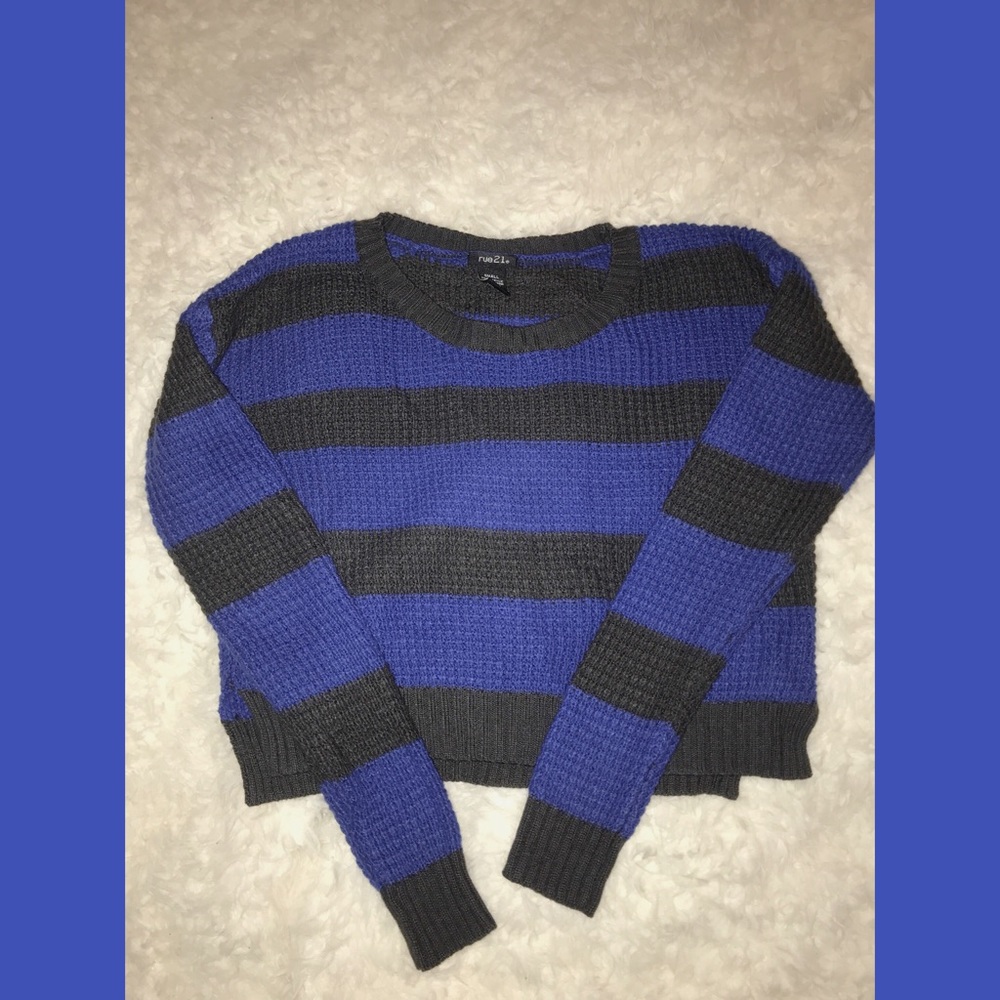 Warm Crop Top Sweater! 💙